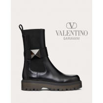 Buy knockoff valentino canada online One Stud Beatle In Calfskin 45mm for Woman in Black