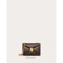 Replica valentino yorkdale toronto One Stud Nappa Bag With Chain for Woman in Fondant