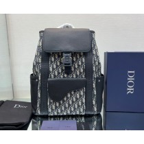 Dior Saddle Backpack Black Beige Dior Oblique Jacquard Grained Calfskin
