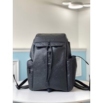 Louis Vuitton Trekking Backpack M43680